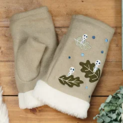Outfits*Maison Ghibli Kodama Gloves - Princess Mononoke