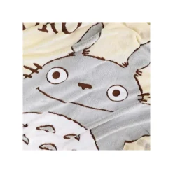 Household Linen*Maison Ghibli Long blanket Rosehips and hazelnuts 200x140 cm - My Neighbor Totoro