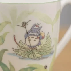 Kitchenware*Maison Ghibli Mug Totoro on a leaf - My Neighbor Totoro