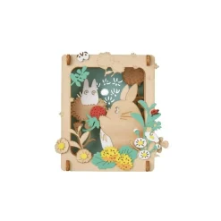 Arts And Crafts*Maison Ghibli Paper Theater Wood Style Harvesting strawberries - My Neighbor Totoro