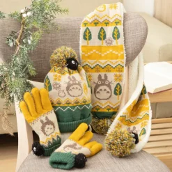 Outfits*Maison Ghibli Pom pom beanie Totoro & Soot Sprites - My Neighbor Totoro