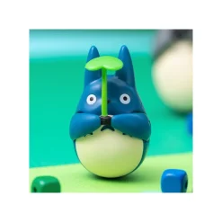 Toys*Maison Ghibli Round Bottomed Figurine Middle Totoro with leaf - My Neighbor Totoro