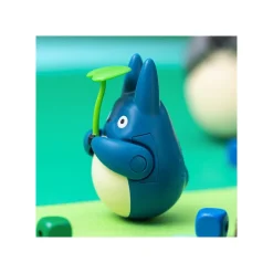 Toys*Maison Ghibli Round Bottomed Figurine Middle Totoro with leaf - My Neighbor Totoro
