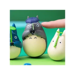 Toys*Maison Ghibli Round Bottomed Figurine Small Totoro with leaf - My Neighbor Totoro