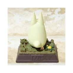 Statues*Maison Ghibli Statue Collection Stop Motion Totoro White Race Pose 1 - My Neighbor Totoro