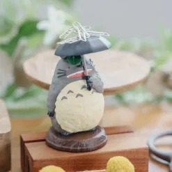 Statues*Maison Ghibli Totoro Magnet Statue - My Neighbor Totoro