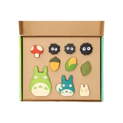 Toys*Maison Ghibli Wood Figurine Totoro with Soot Sprites - My Neighbor Totoro